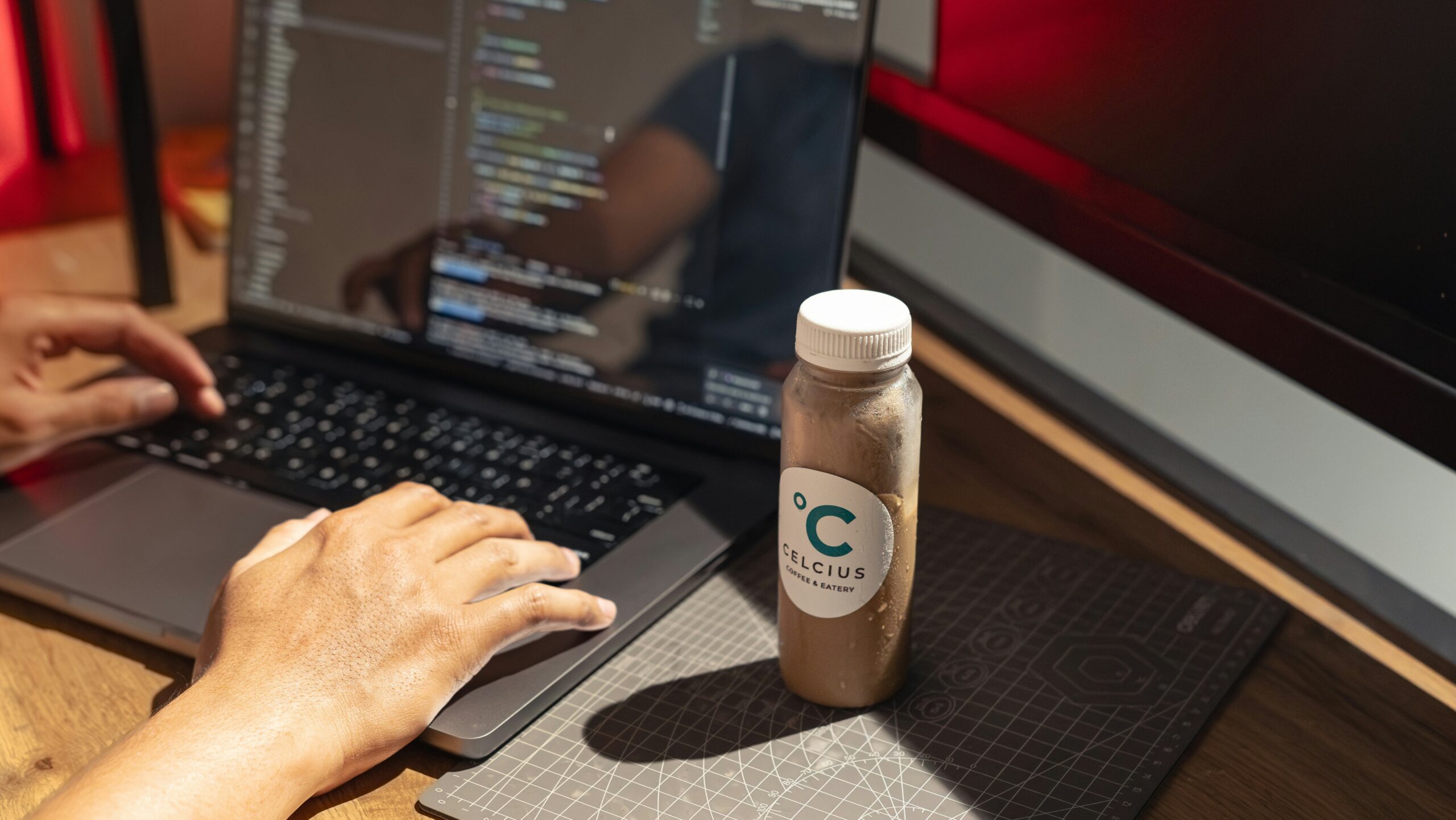 フリーランスエンジニアの案件単価相場の記事アイキャッチ画像