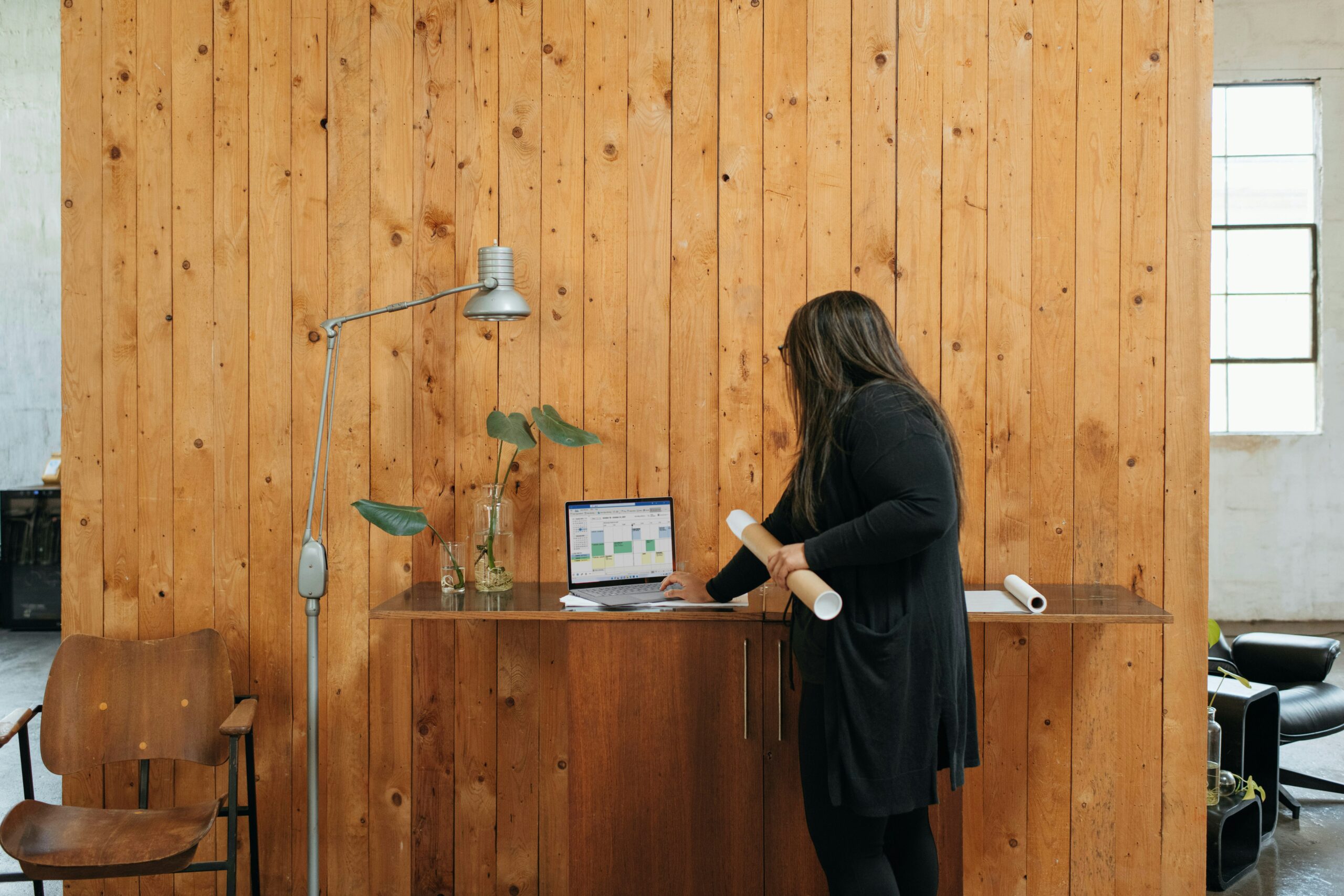 IT求人ナビでフルリモート案件を探すイメージ